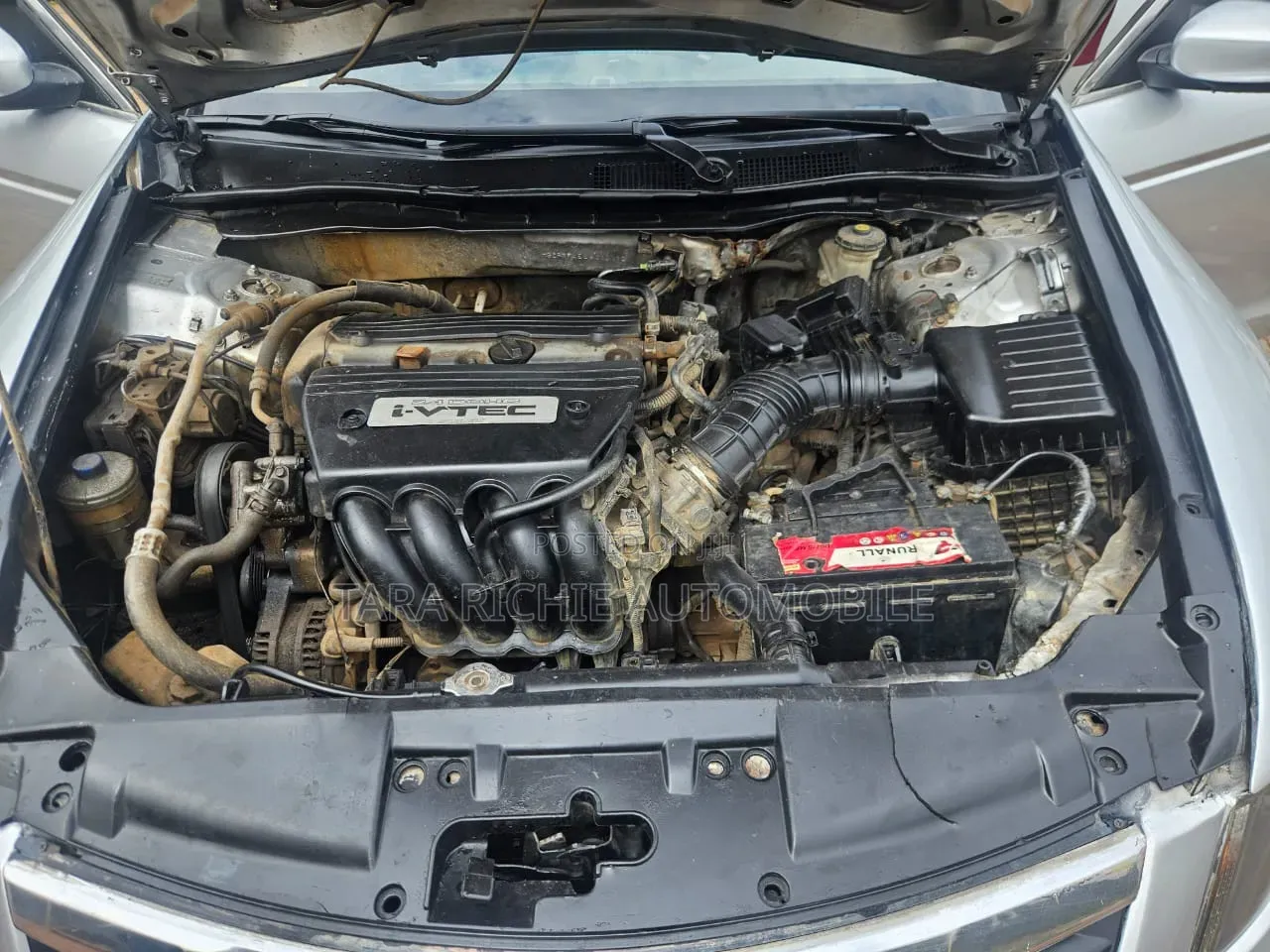 Honda Accord 2011 Silver