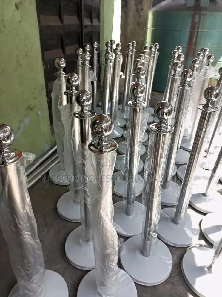Chrome Stanchion With Velvet Rope
