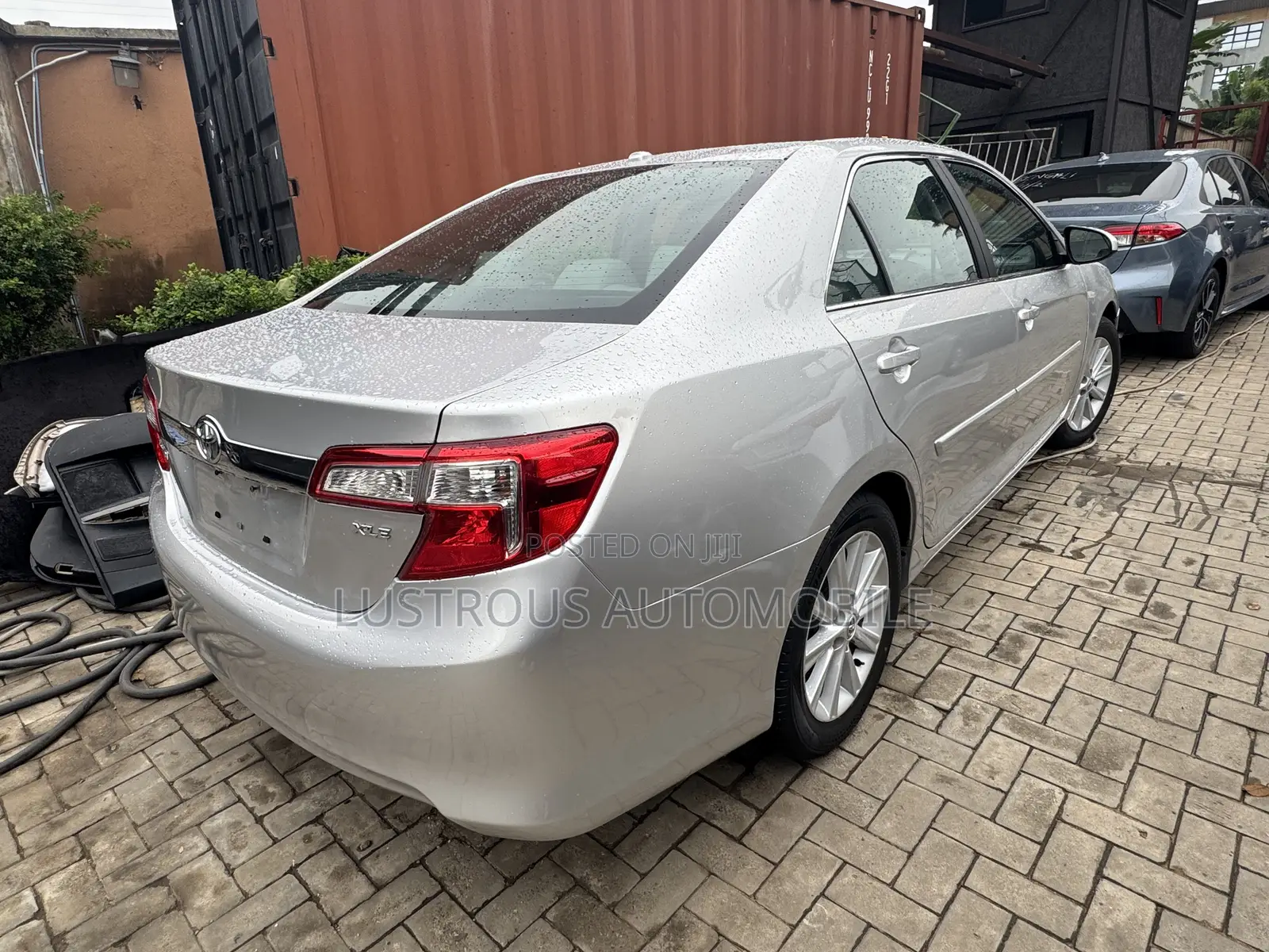 Toyota Camry XLE 4dr Sedan (3.5L 6cyl 6A) 2014 Silver