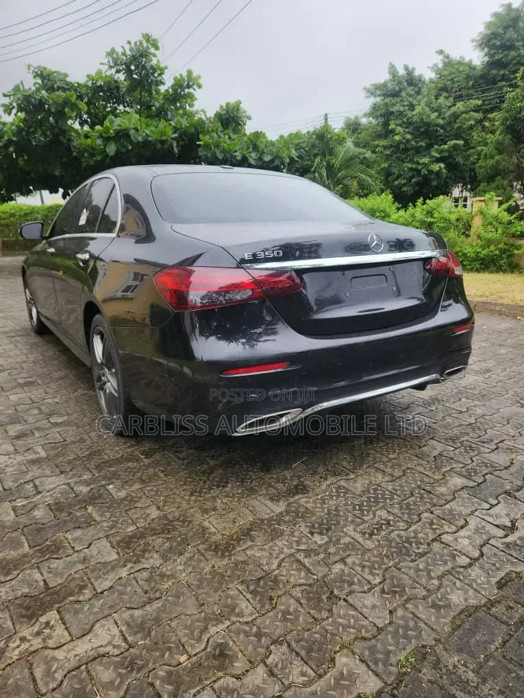 Mercedes-Benz E350 2022 Black