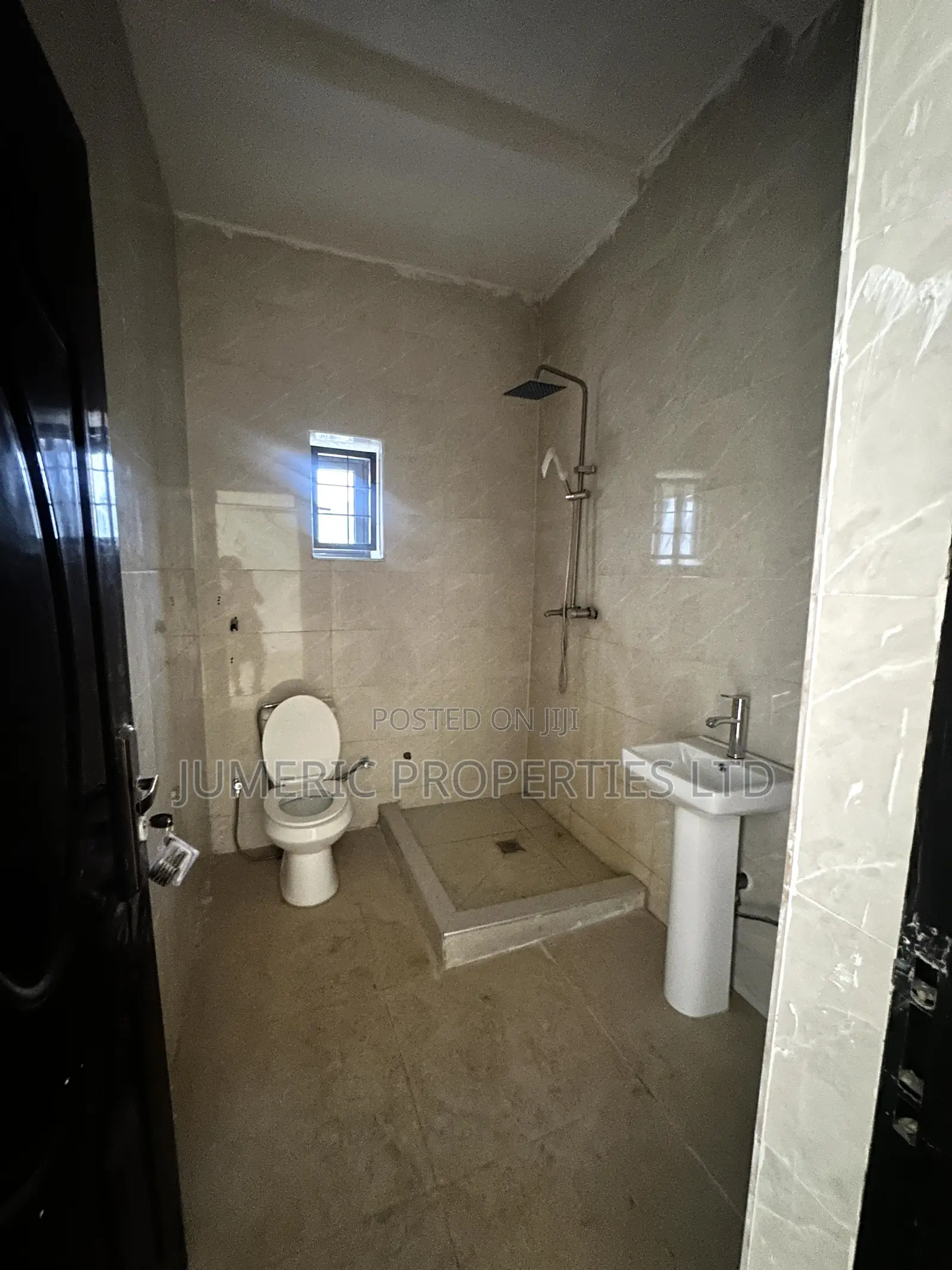 4bdrm Townhouse / Terrace in Katampe (Main) for rent