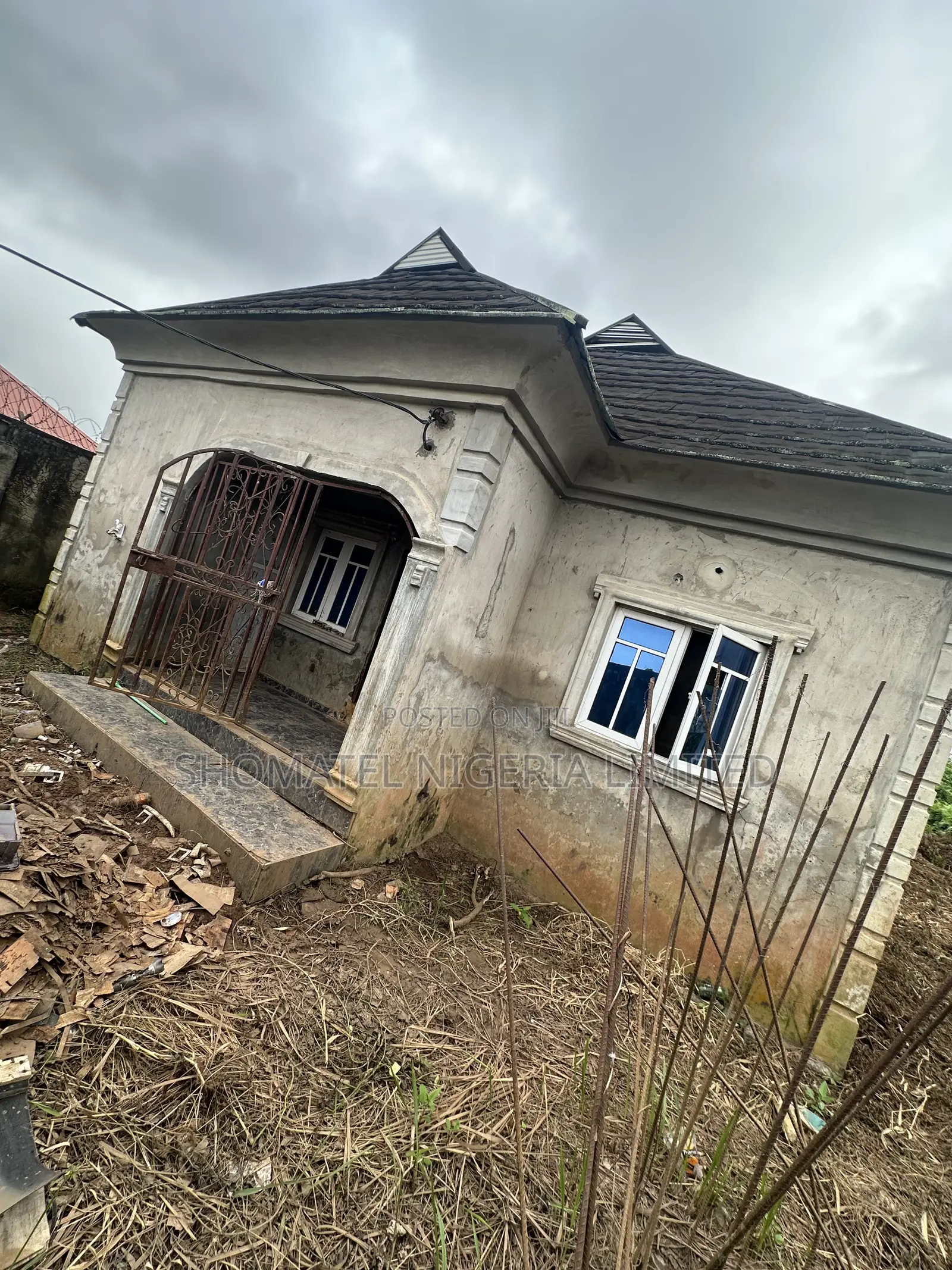 Furnished 3bdrm Bungalow in Apex Alagbado Lagos for sale