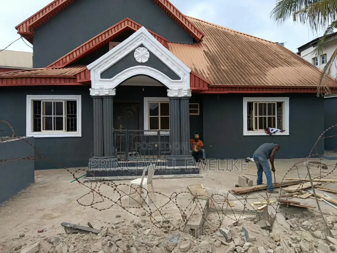 6bdrm Duplex in Ifesowapo Estate, Ifo for sale