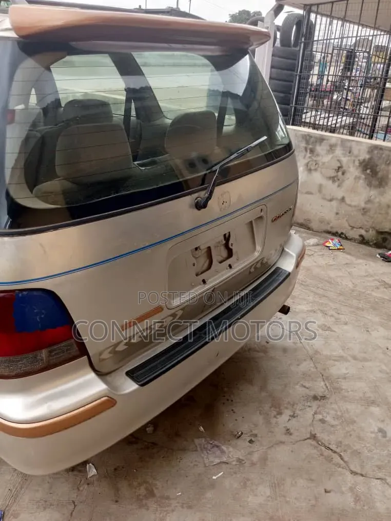 Honda Shuttle 1999 Silver