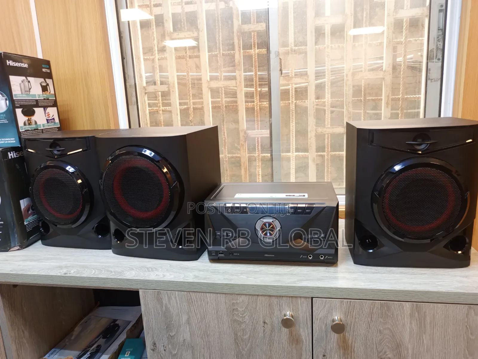 Hisense HA700 810W Mini Hi-Fi System