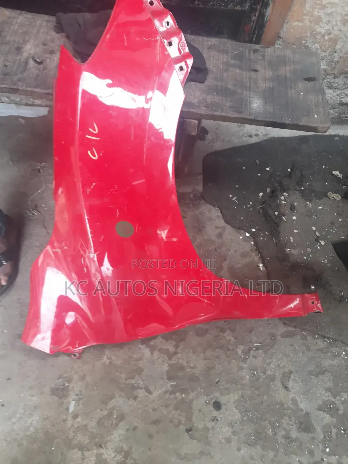 Fender Toyota Matrix R2010 Model Right Side Tokunbo