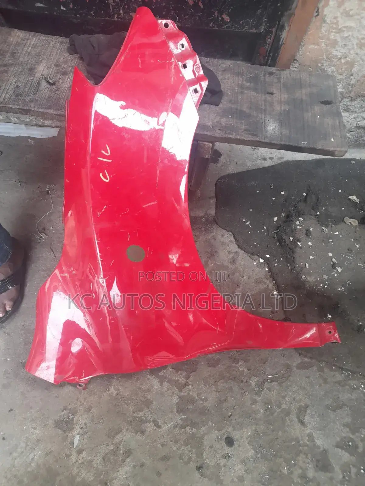 Fender Toyota Matrix R2010 Model Right Side Tokunbo
