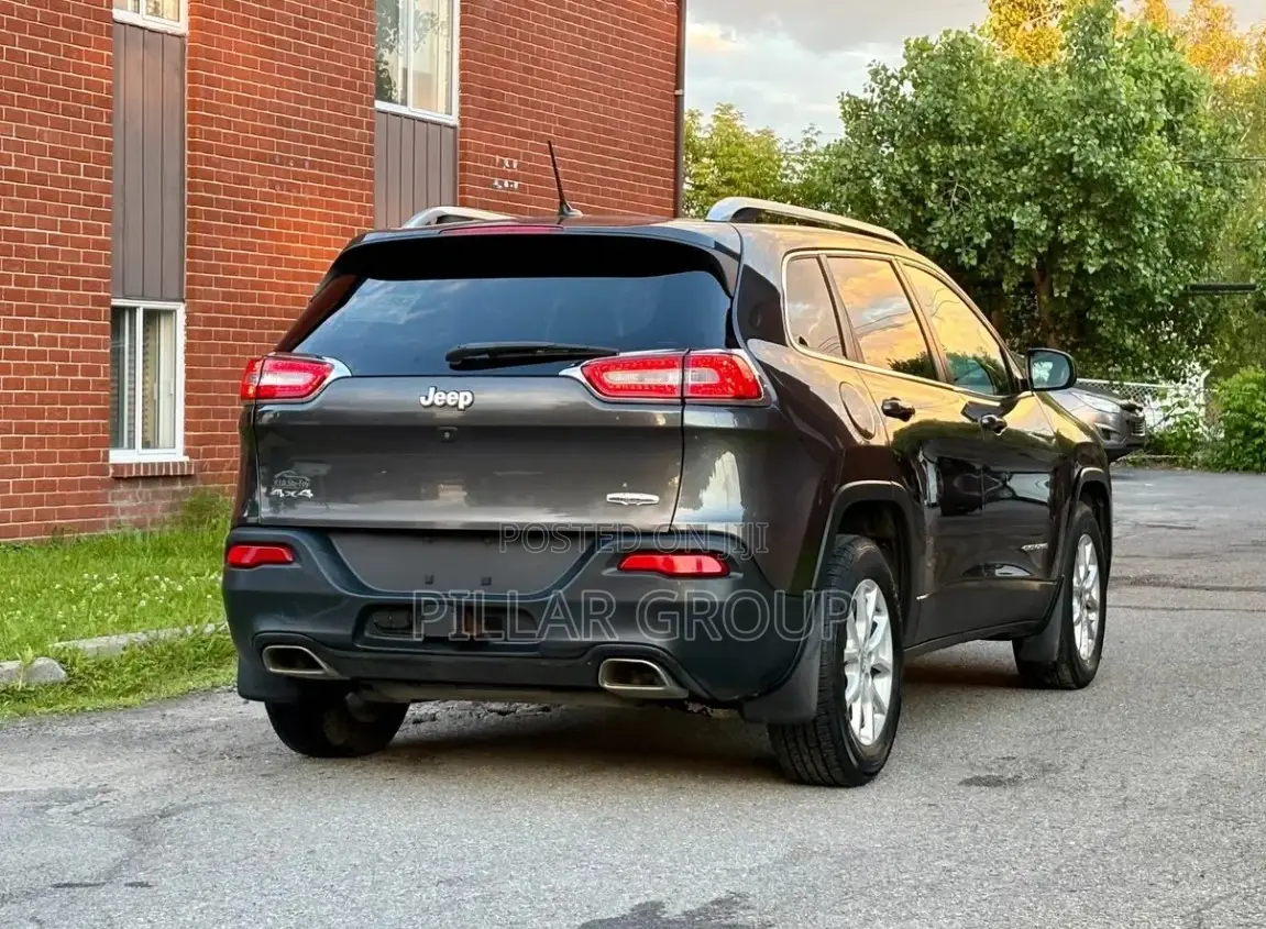 Jeep Cherokee 2015 Gray