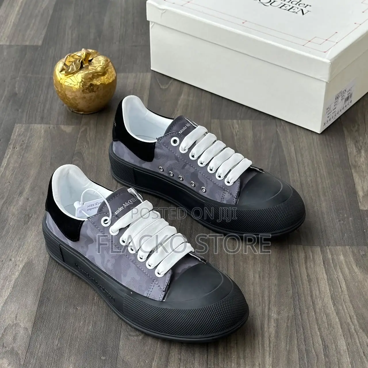 High Quality Alexander McQueen Plimsoll Camouflage Print Sneakers
