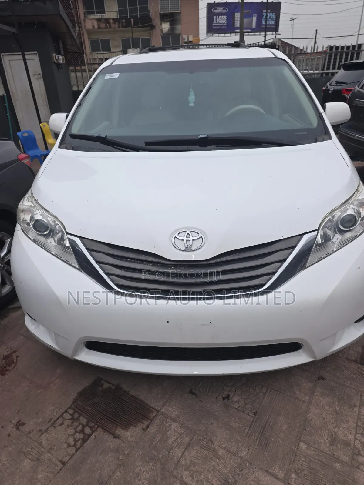 Toyota Sienna 2013 White
