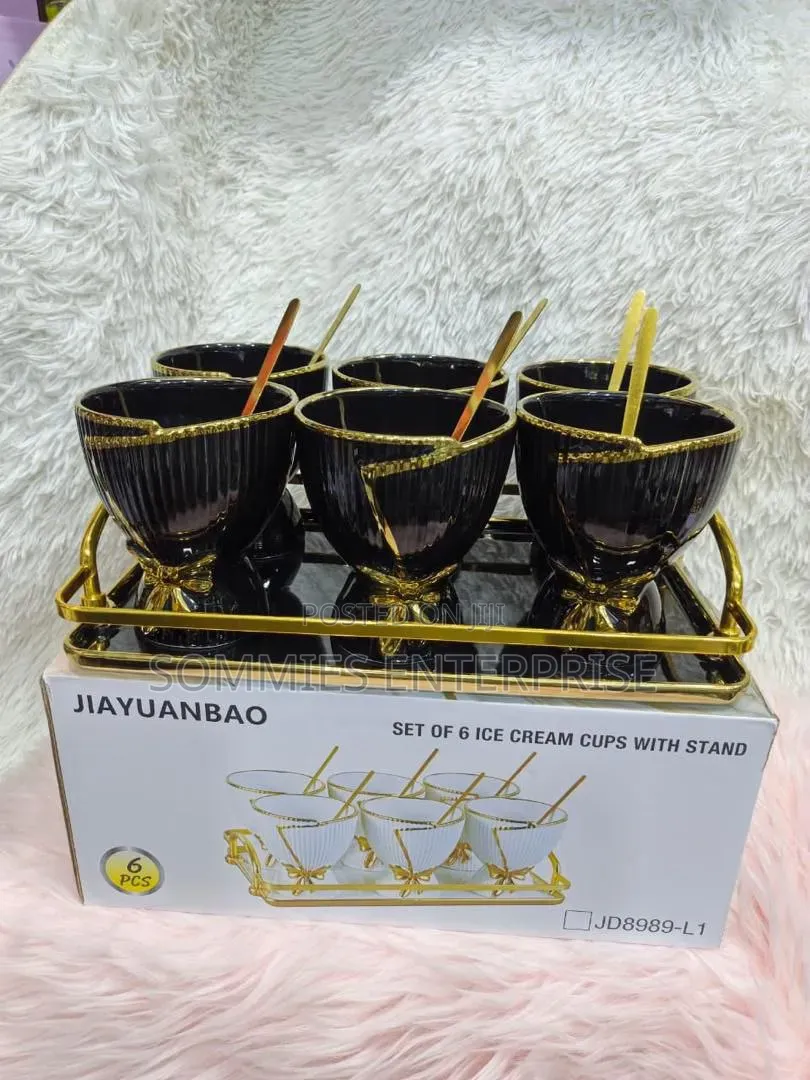 Ice Cream Cup With Stand