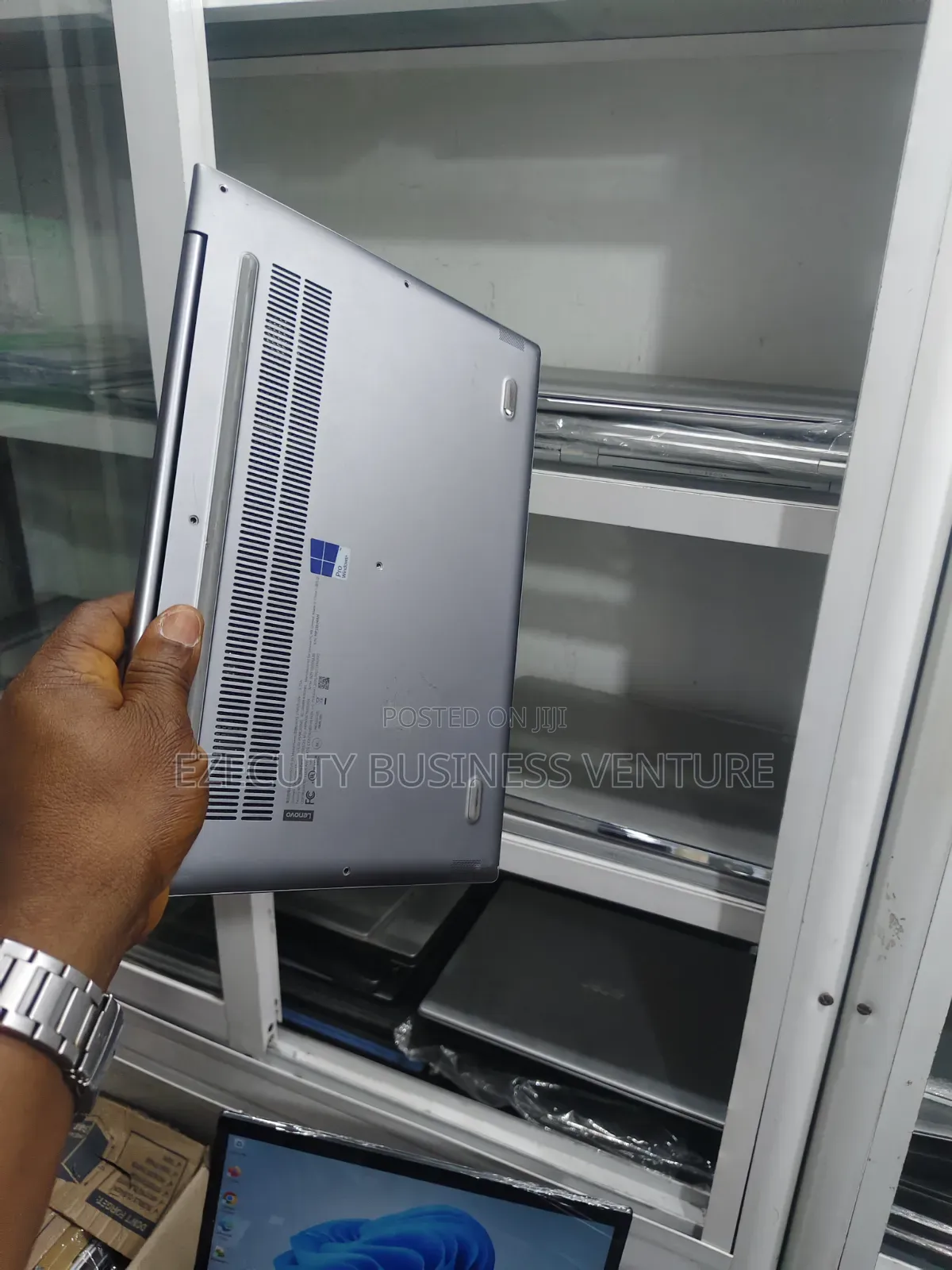 Laptop Lenovo V720 8GB Intel Core i5 SSD 256GB