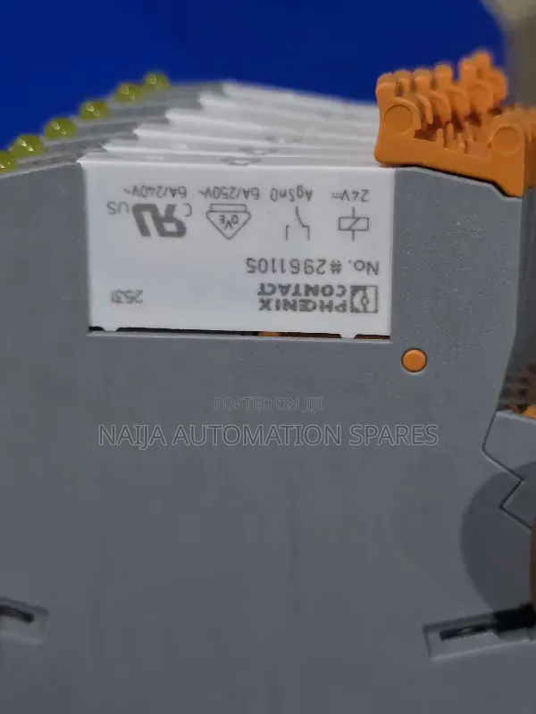 Phoenix Contact | Relay REL- MR-24DC/21 +Relay Base | |