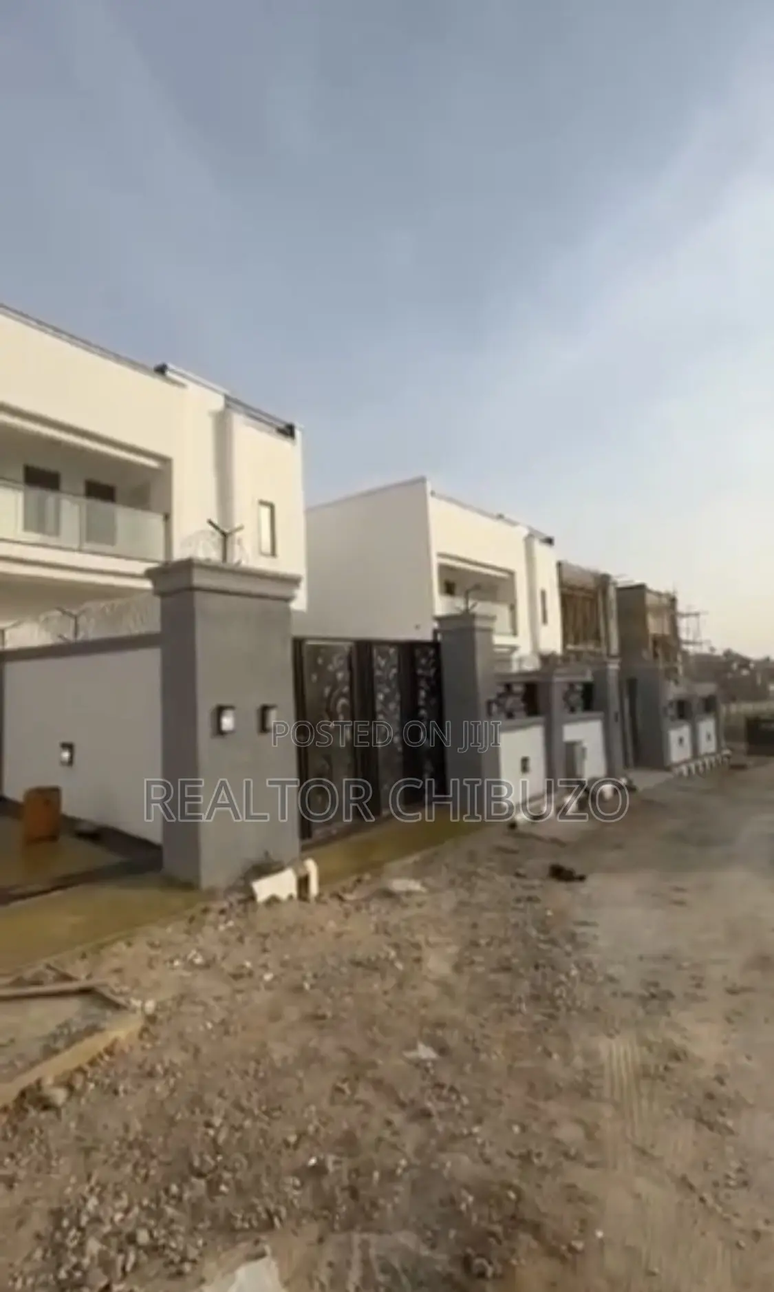 4bdrm Duplex in Abuja Top Realty, FHA for sale