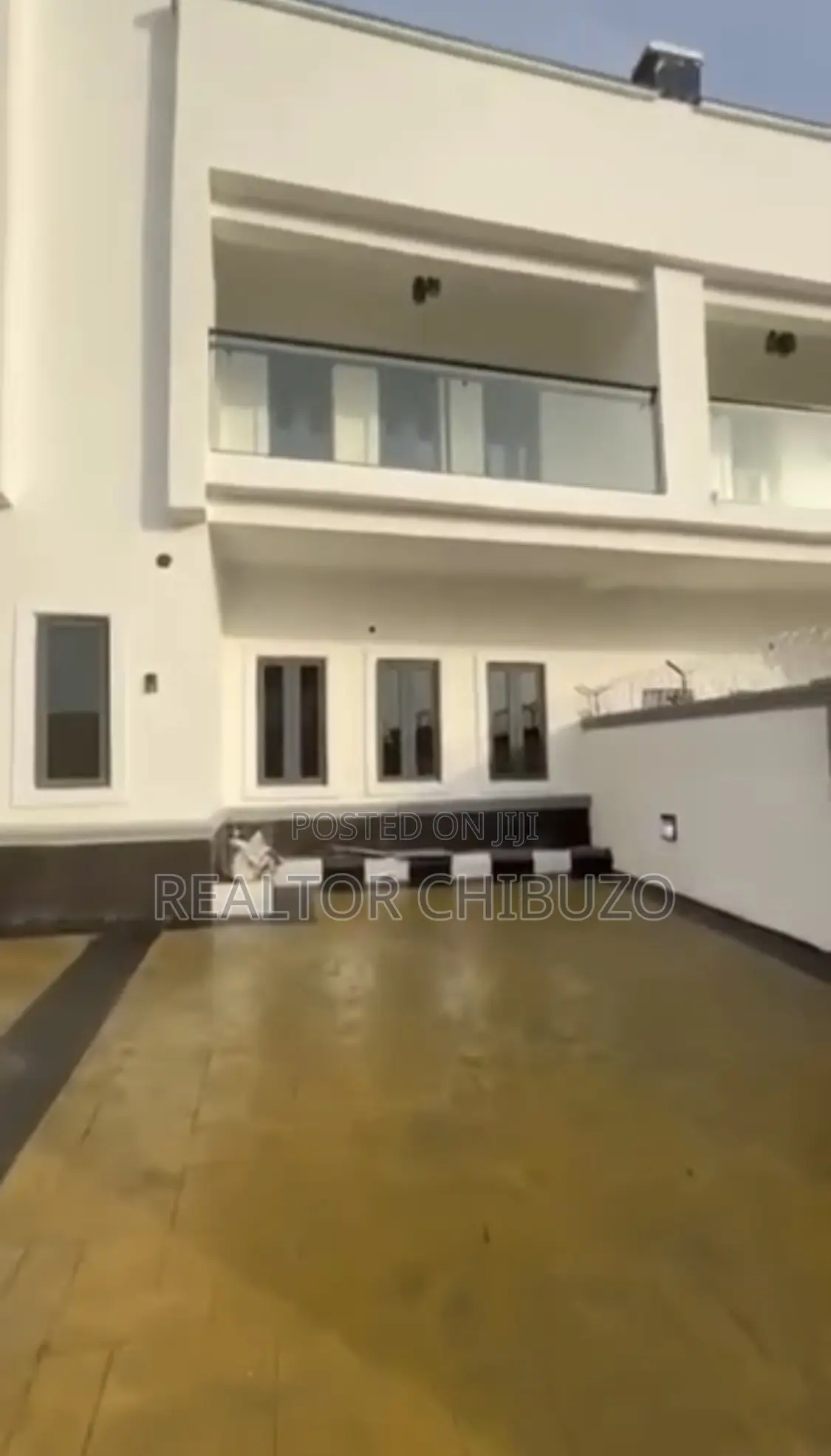 4bdrm Duplex in Abuja Top Realty, FHA for sale