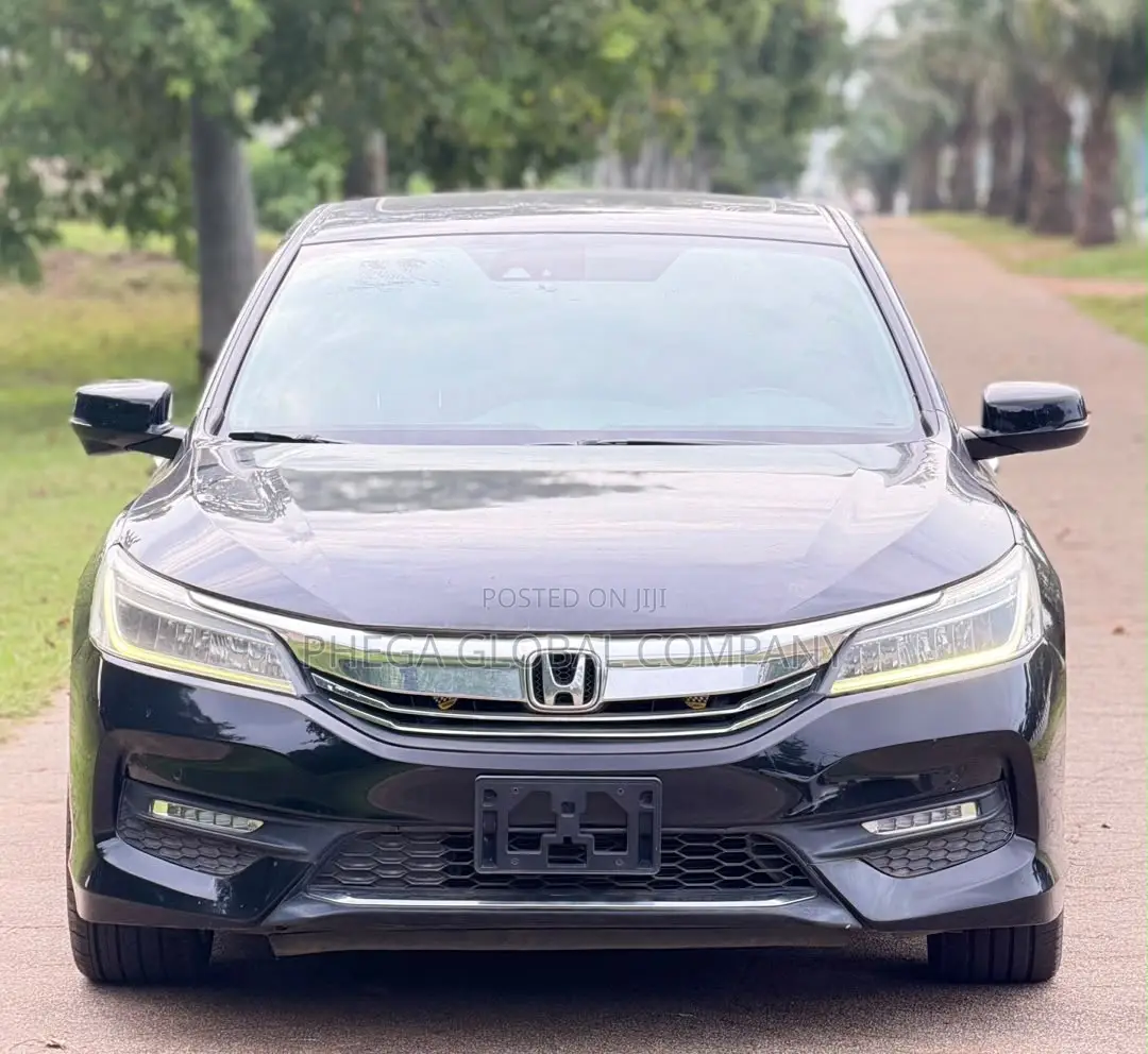 Honda Accord Touring 4dr Sedan FWD (3.5L 6cyl 6A) 2016 Black