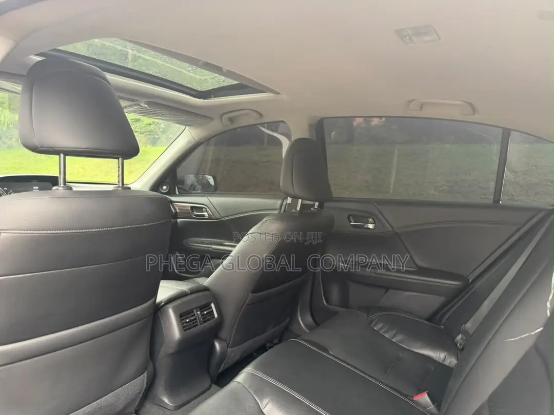 Honda Accord Touring 4dr Sedan FWD (3.5L 6cyl 6A) 2016 Black