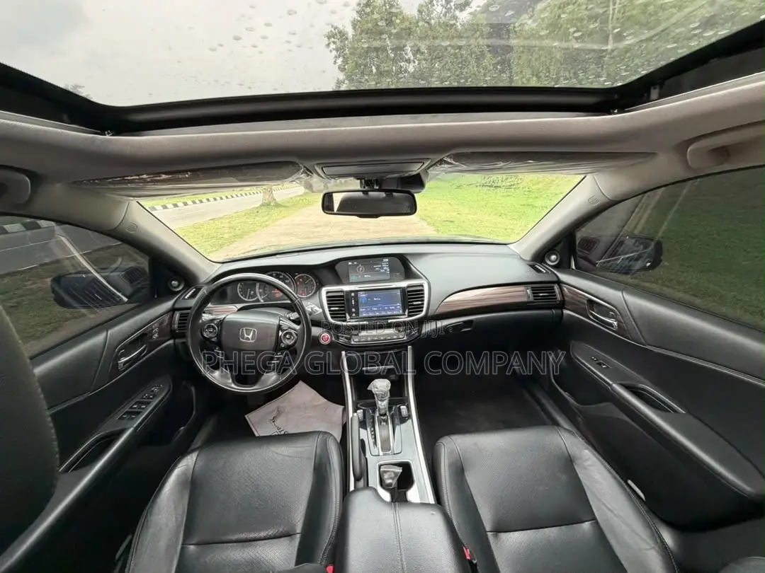 Honda Accord Touring 4dr Sedan FWD (3.5L 6cyl 6A) 2016 Black