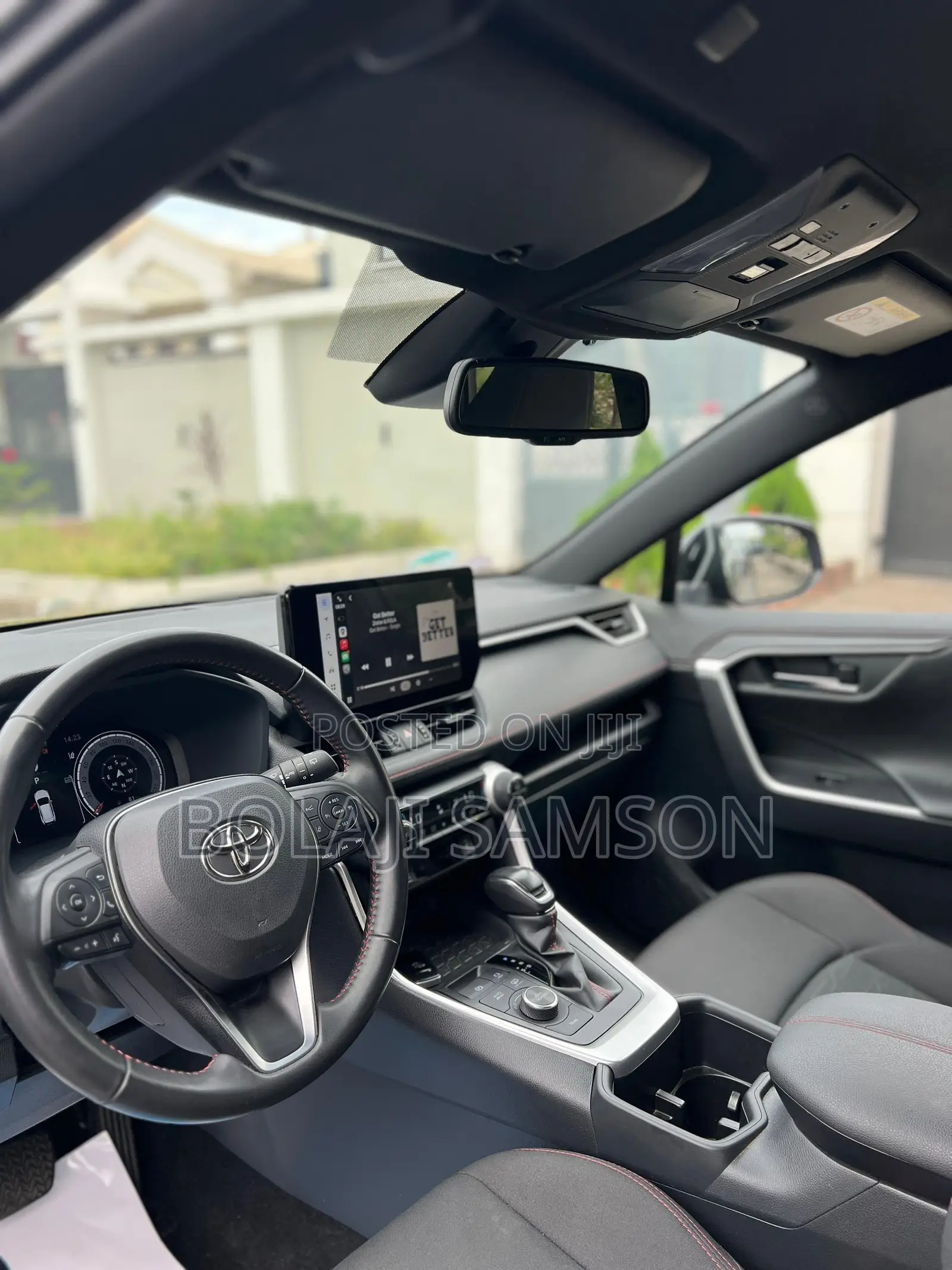 Toyota RAV4 2024 Gray