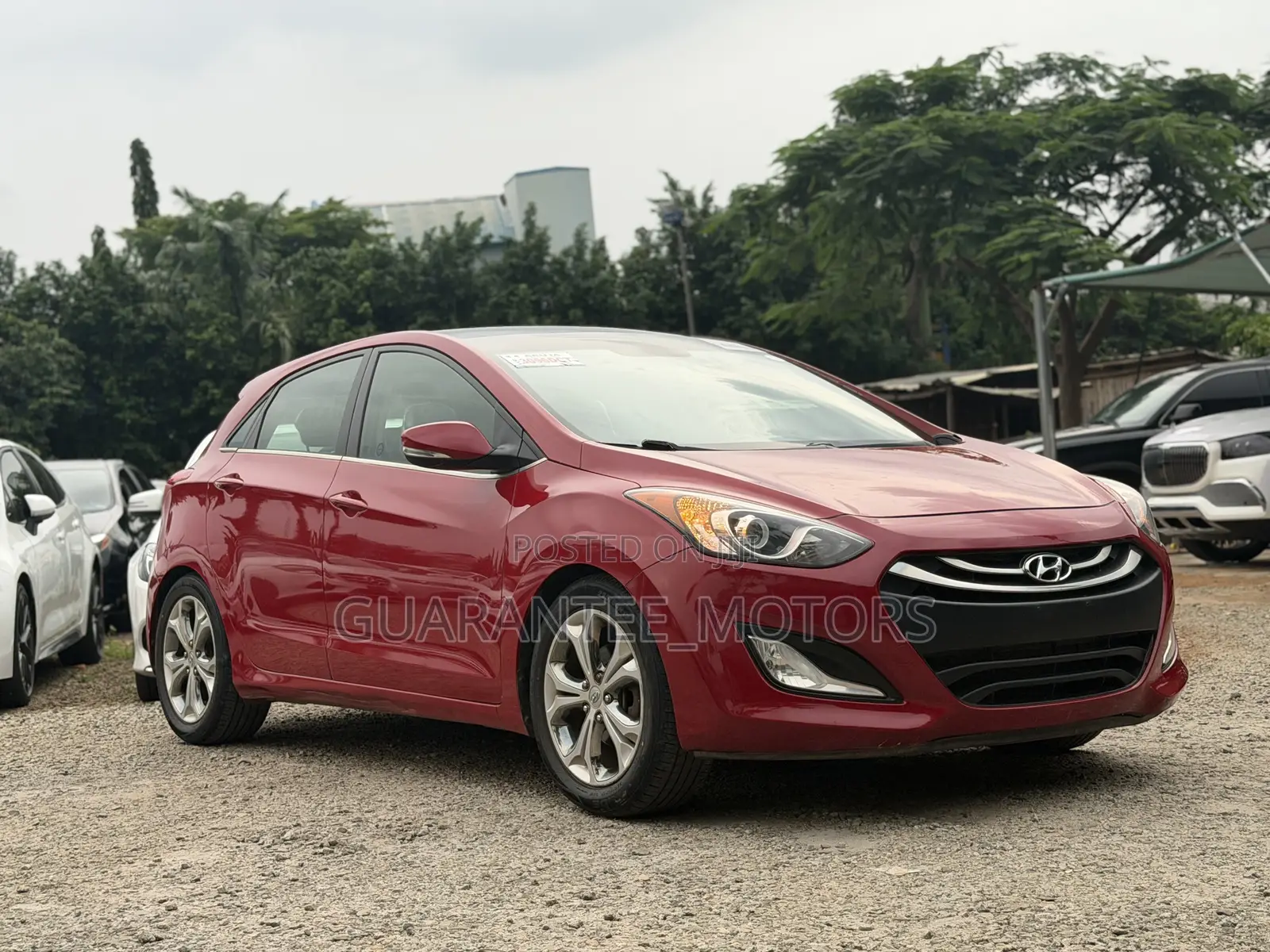 Hyundai Elantra 2012 Red