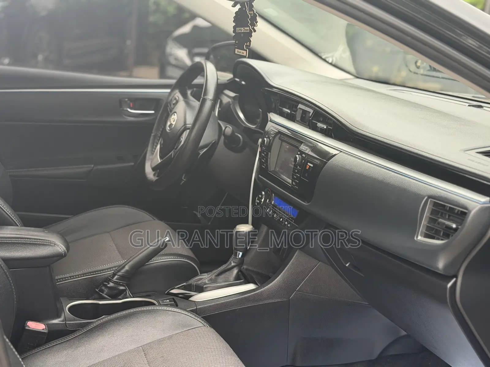 Toyota Corolla 2015 Black