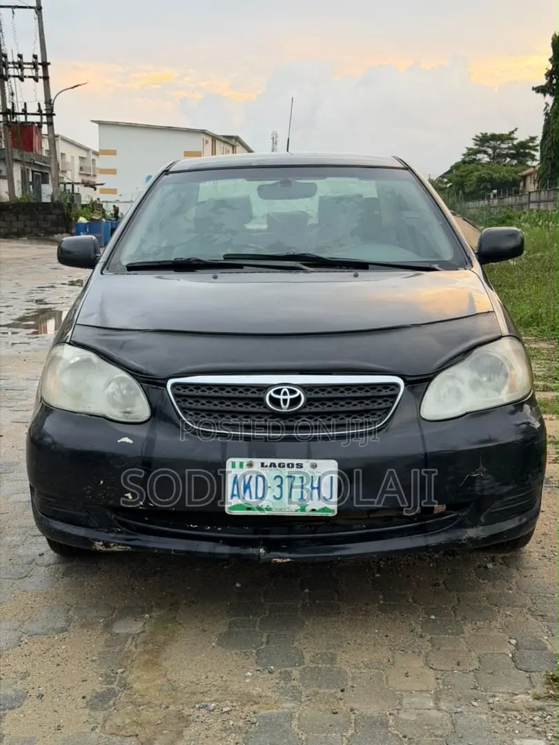 Toyota Corolla LE 2005 Black