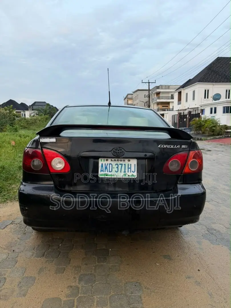 Toyota Corolla LE 2005 Black
