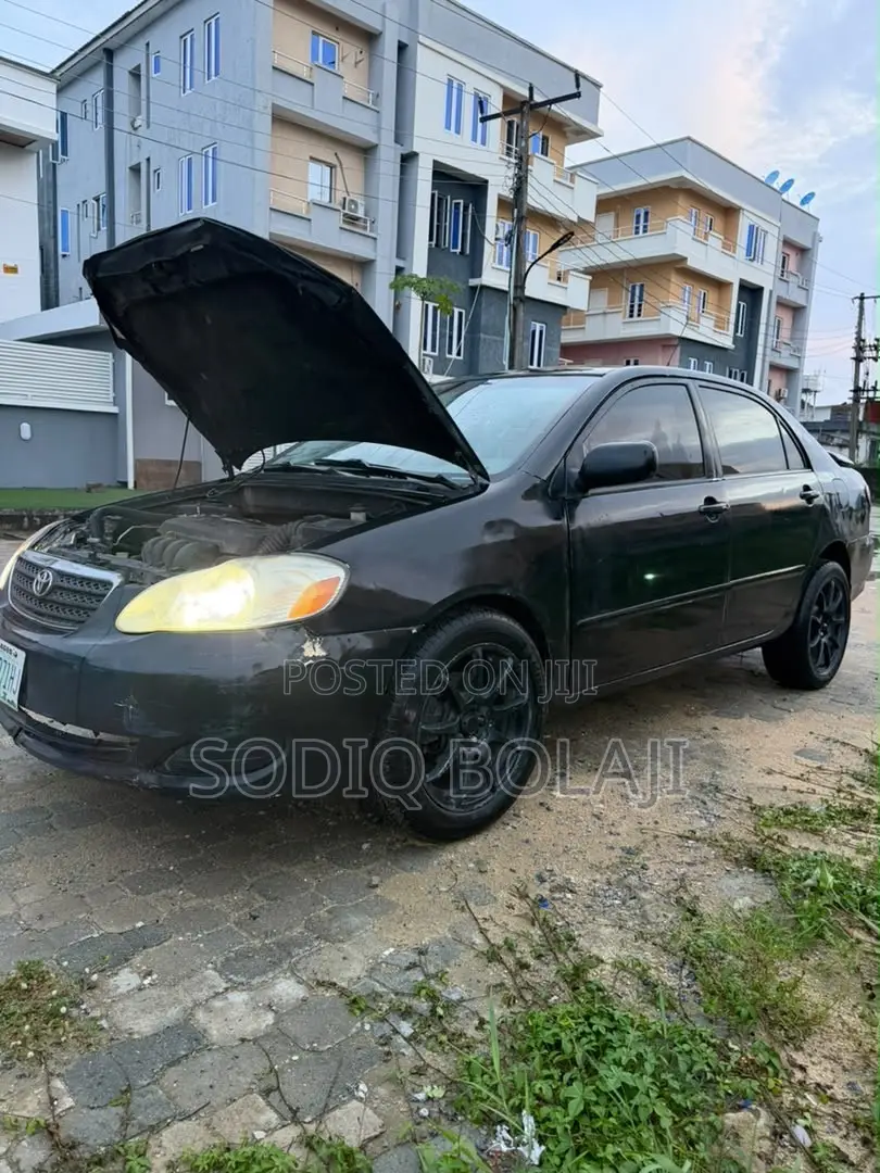Toyota Corolla LE 2005 Black