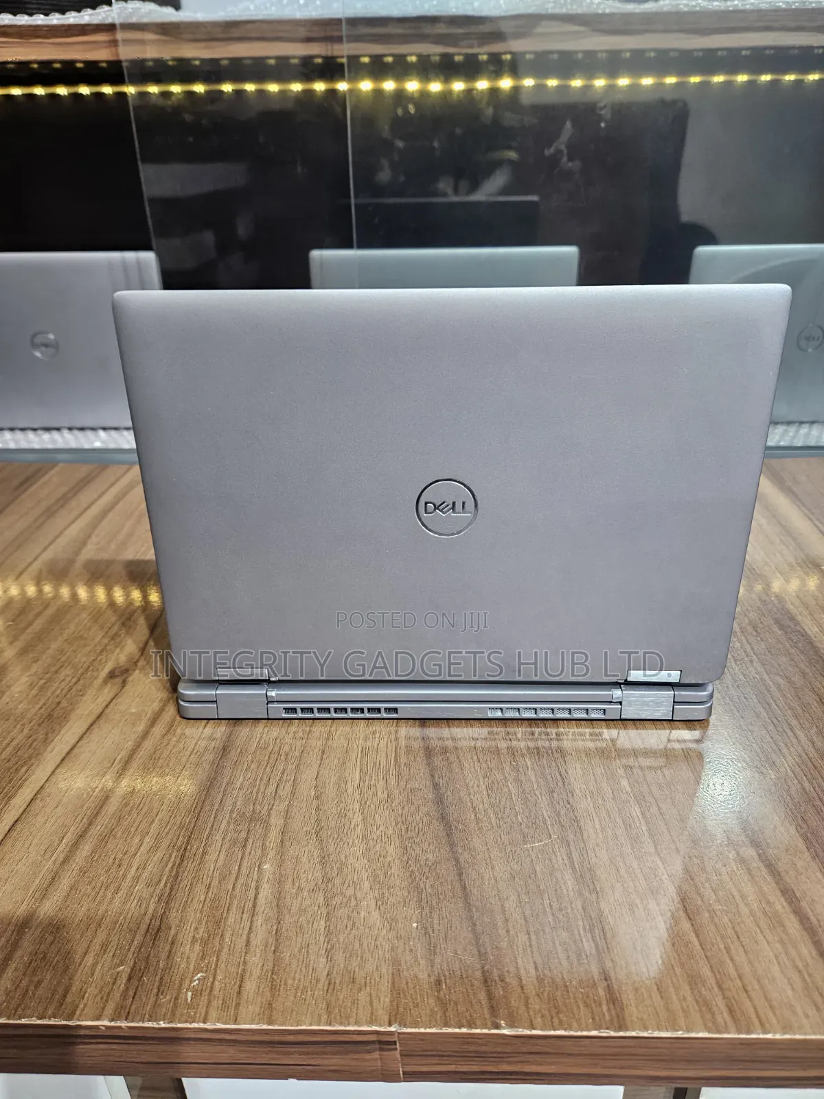 Laptop Dell Latitude 5320 2-in-1 16GB Intel Core i5 SSD 512GB