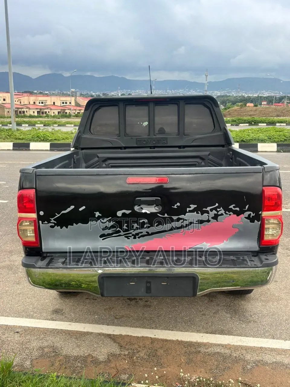 Toyota Hilux 2014 Black
