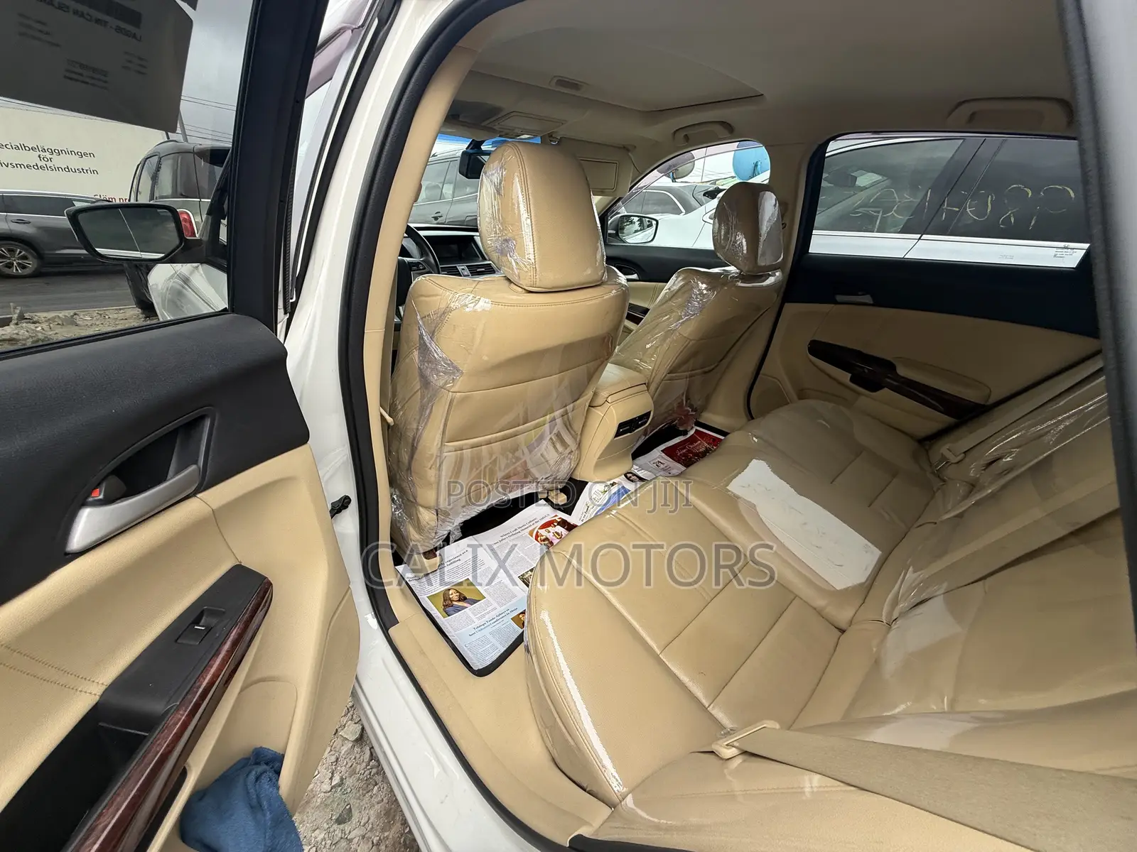 Honda Crosstour 2012 White