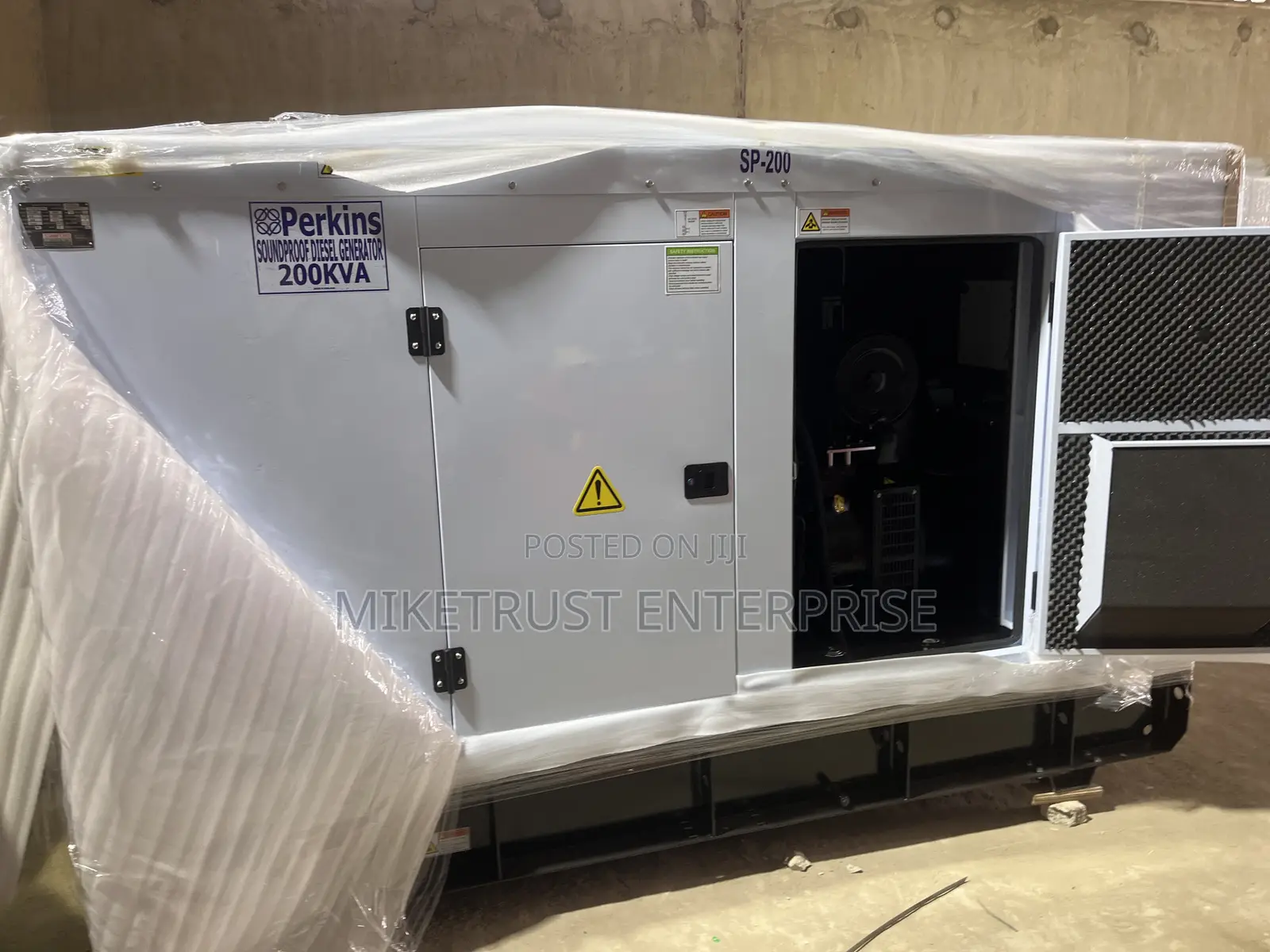 Perkins 200kva Soundproof Generator