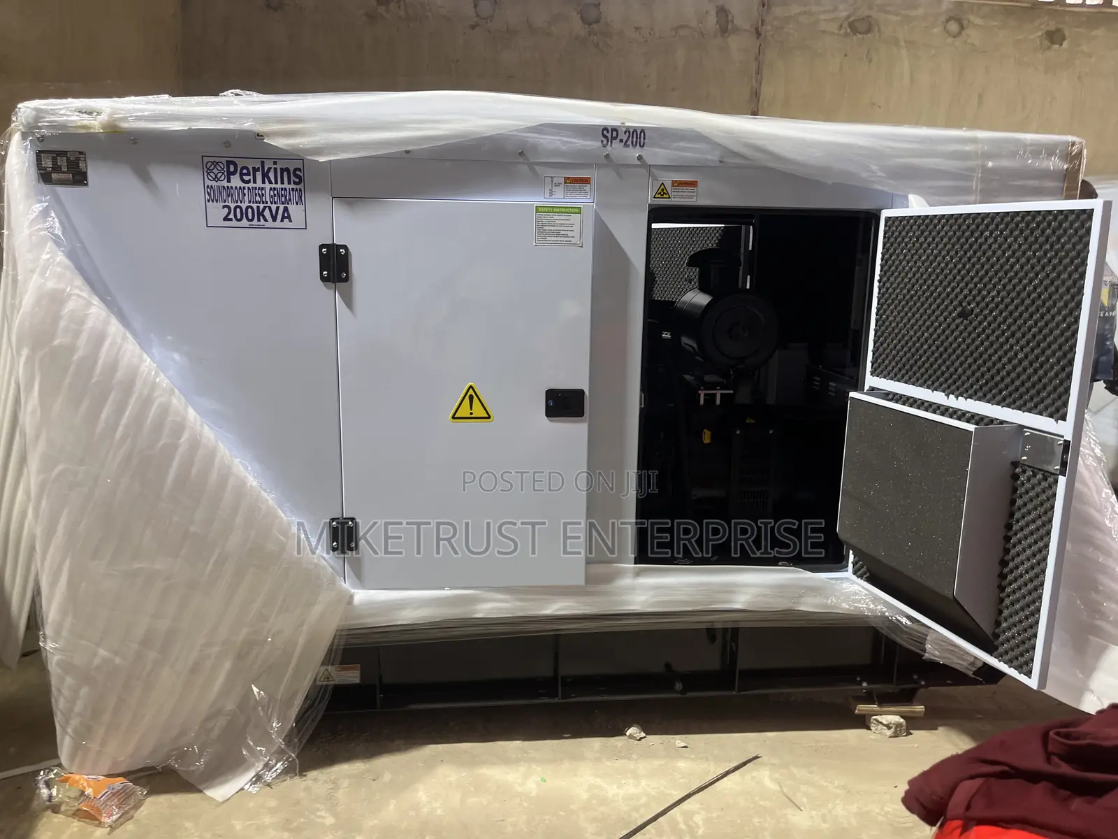 Perkins Strong 200kva Soundproof Diesel Generator