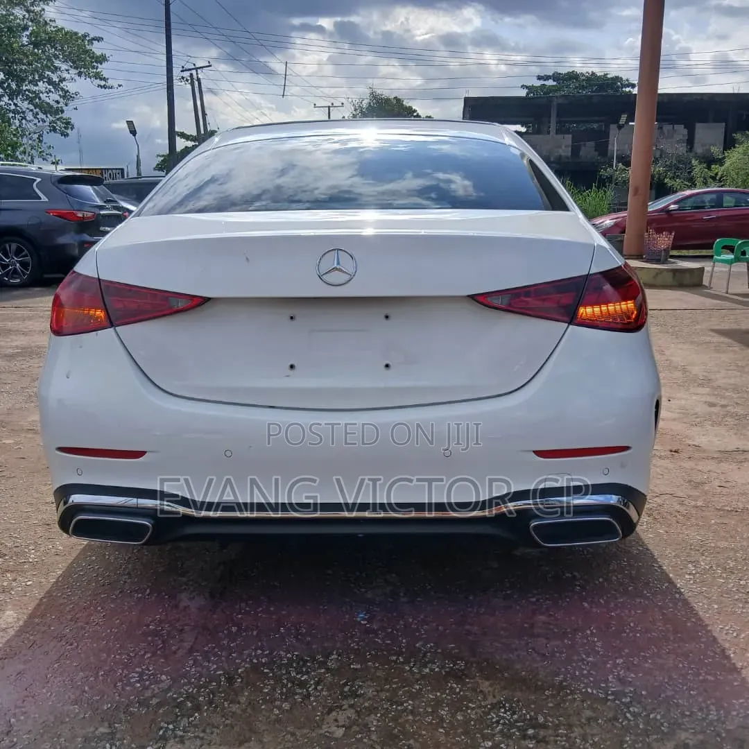 Mercedes-Benz C300 2023 White