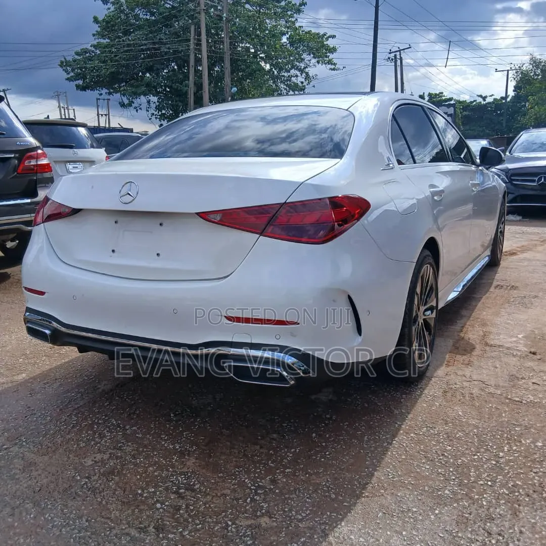Mercedes-Benz C300 2023 White