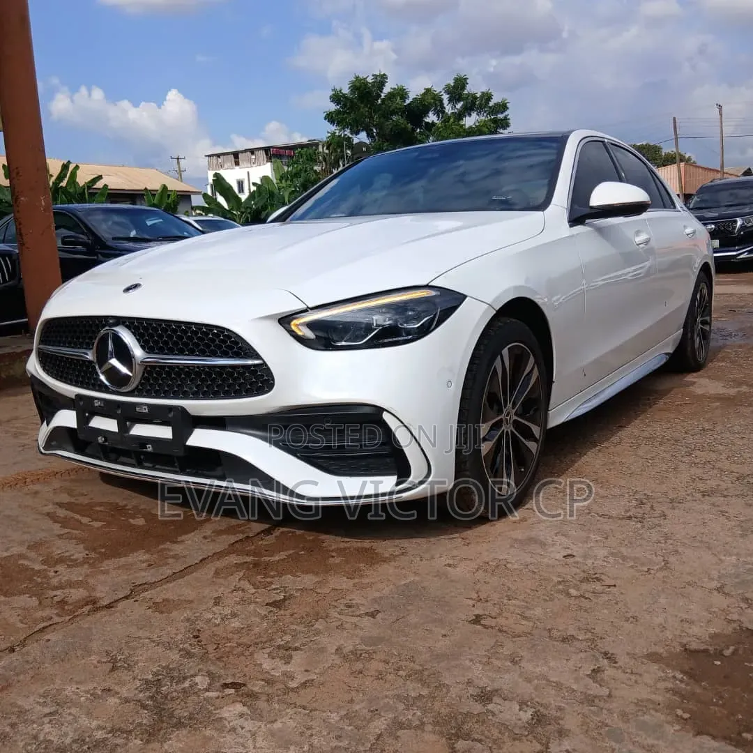 Mercedes-Benz C300 2023 White