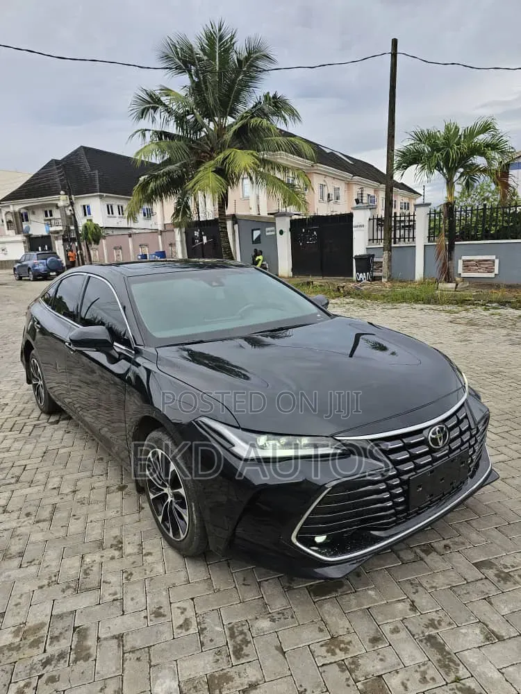Toyota Avalon 2023 Black