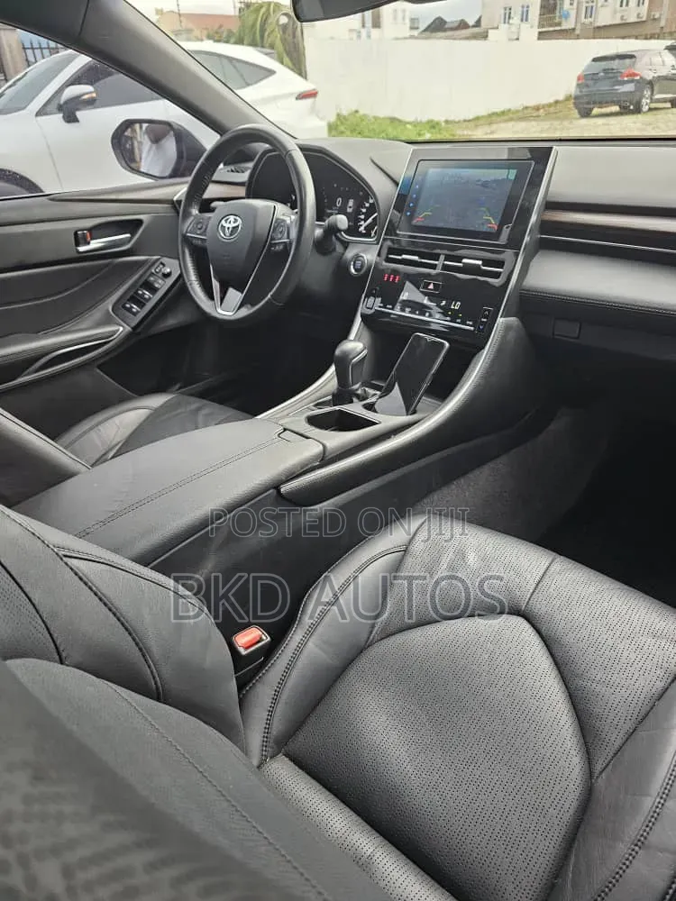 Toyota Avalon 2023 Black