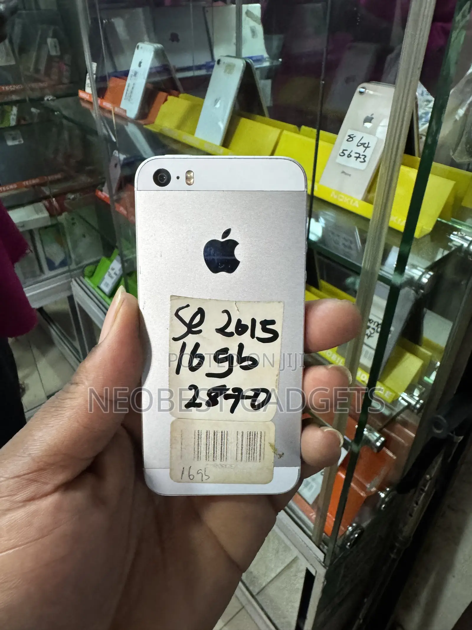 Apple iPhone SE 16 GB Gray