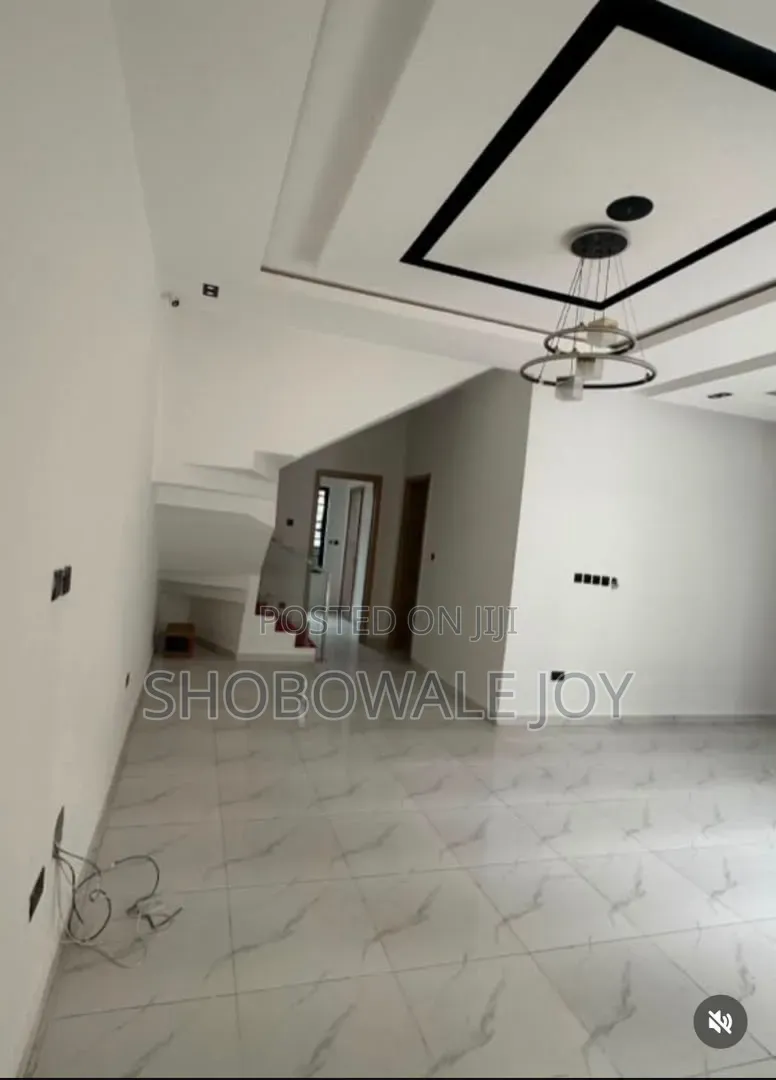 4bdrm Duplex in Ikota for rent