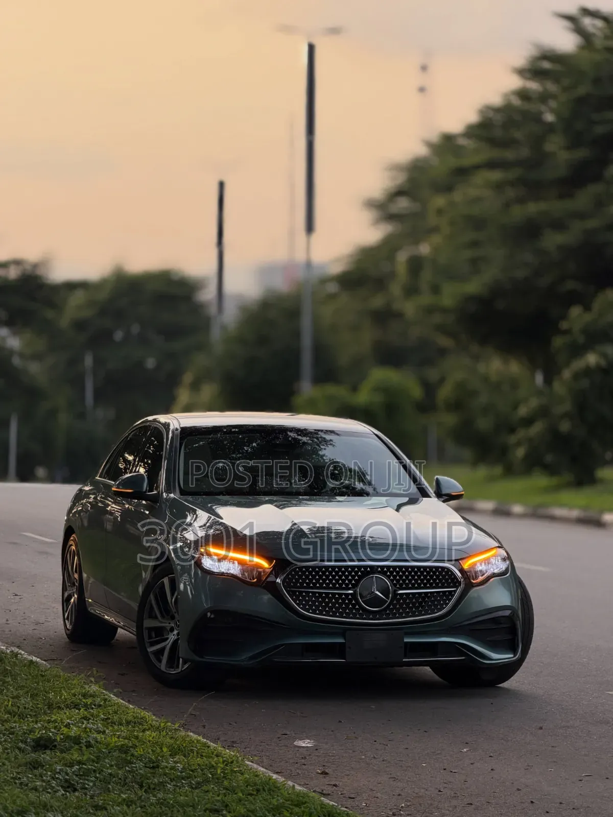 Mercedes-Benz E350 2024 Teal