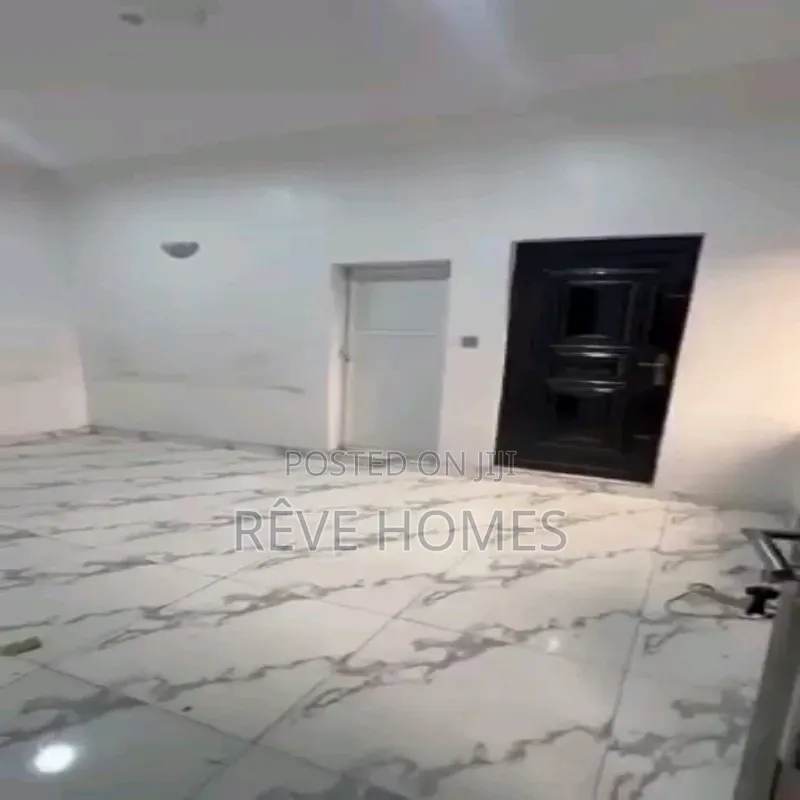 2bdrm Block of Flats in New Garage / Gbagada for rent
