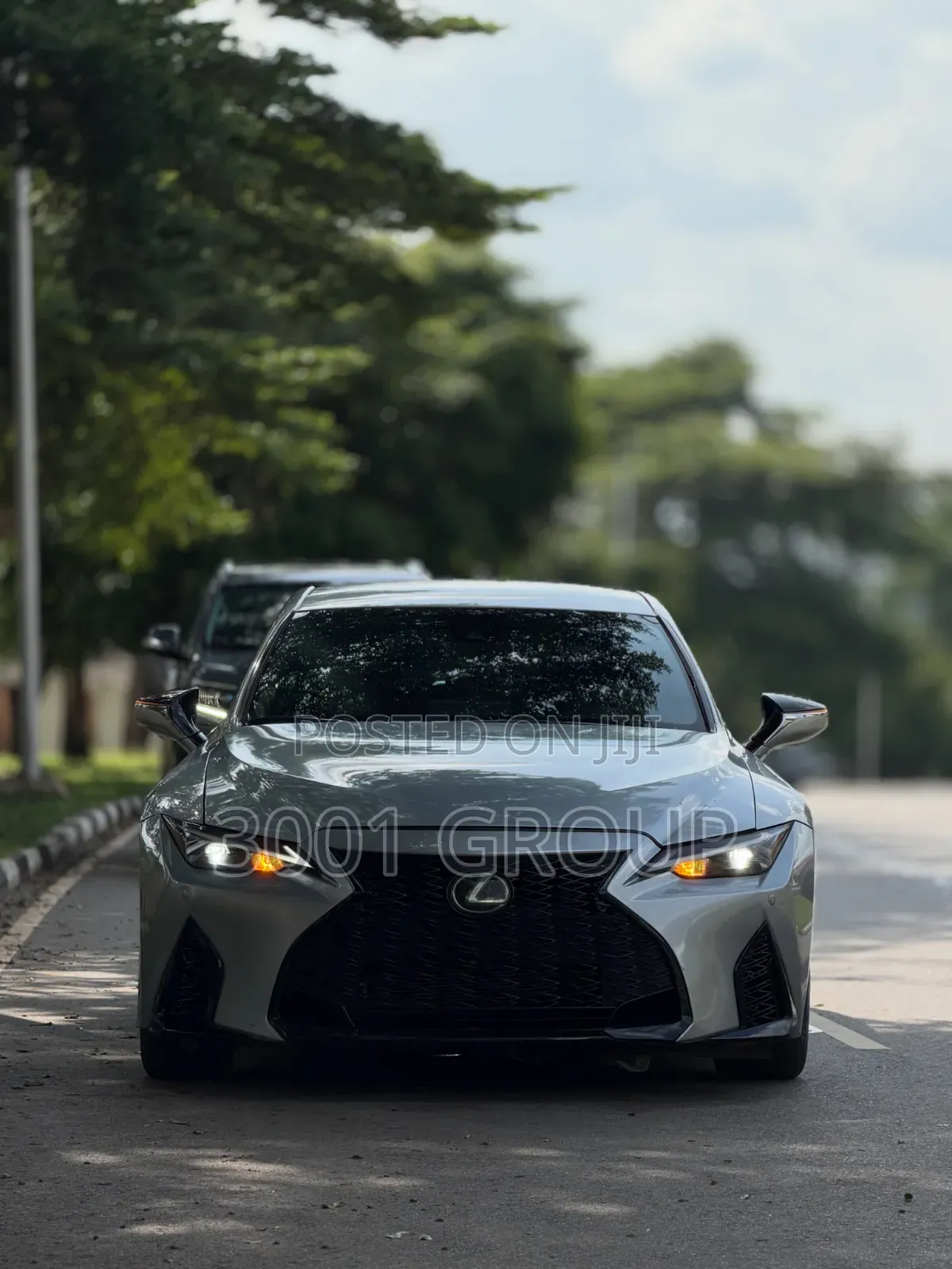 Lexus IS 300h 4WD 2021 Gray