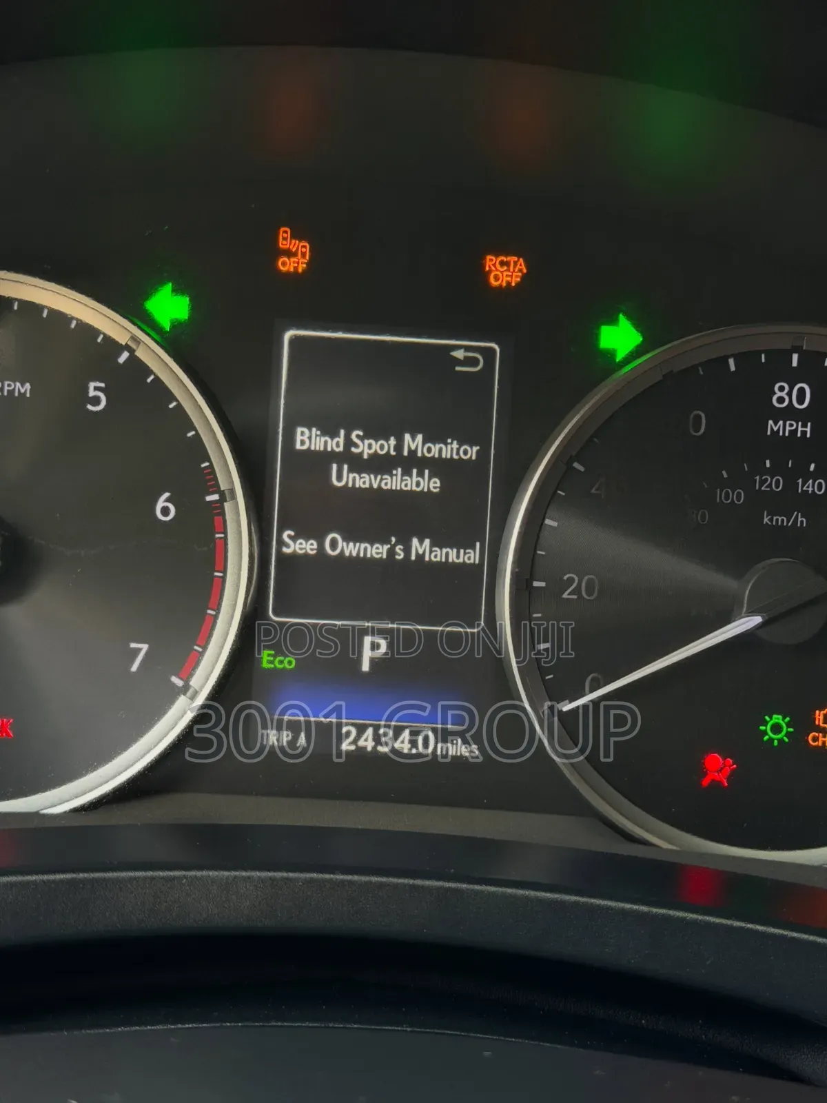 Lexus IS 300h 4WD 2021 Gray