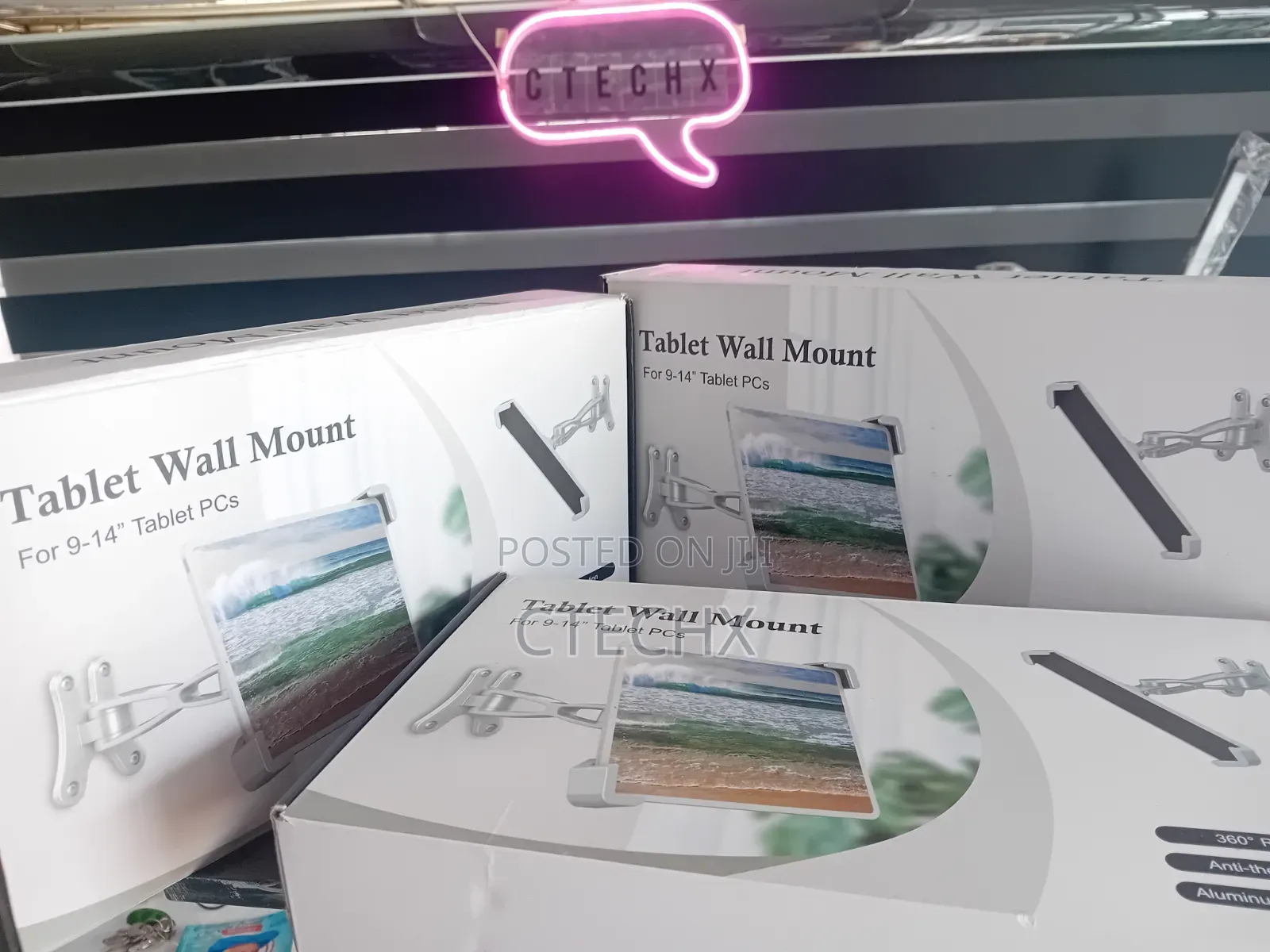 Woleyi Anti-Theft Tablet Wall Mount With Security Lock and Key- 7-14"