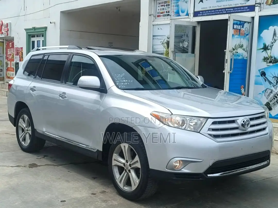 Toyota Highlander Limited 2011 Silver