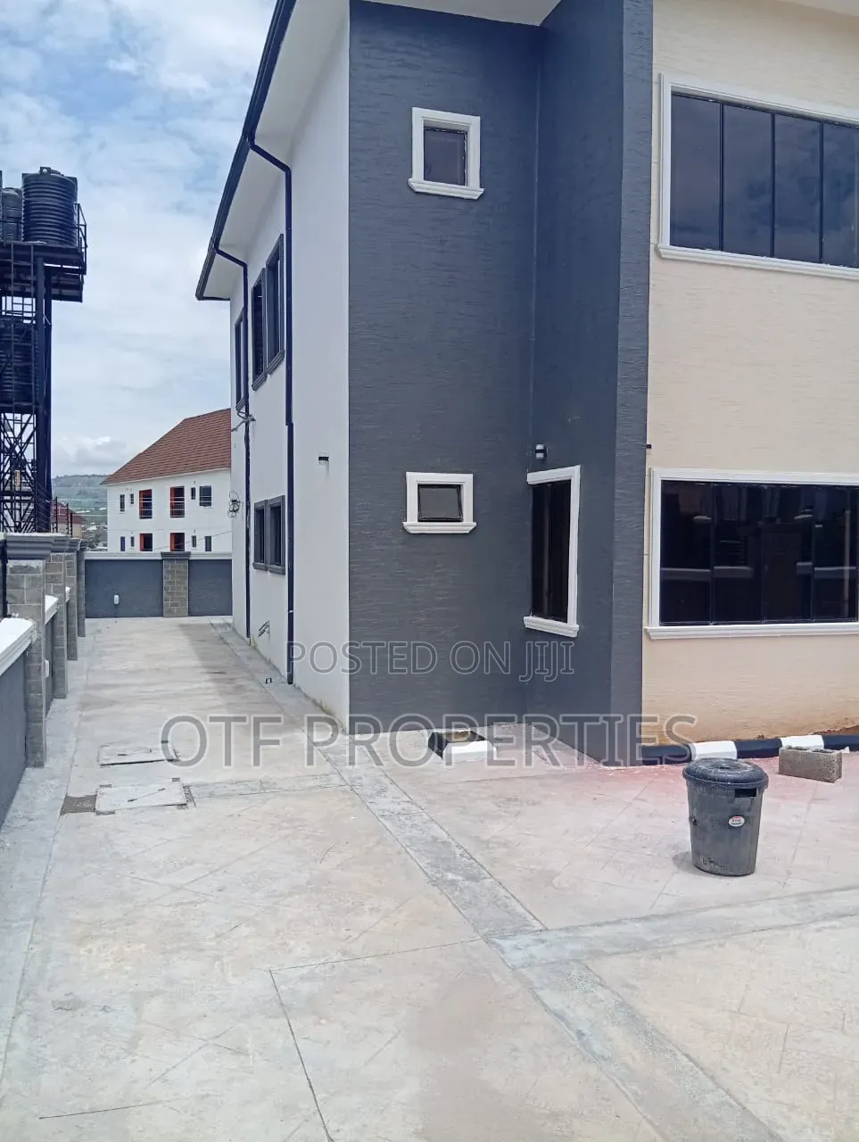 4bdrm Duplex in Fo1, Kubwa for sale