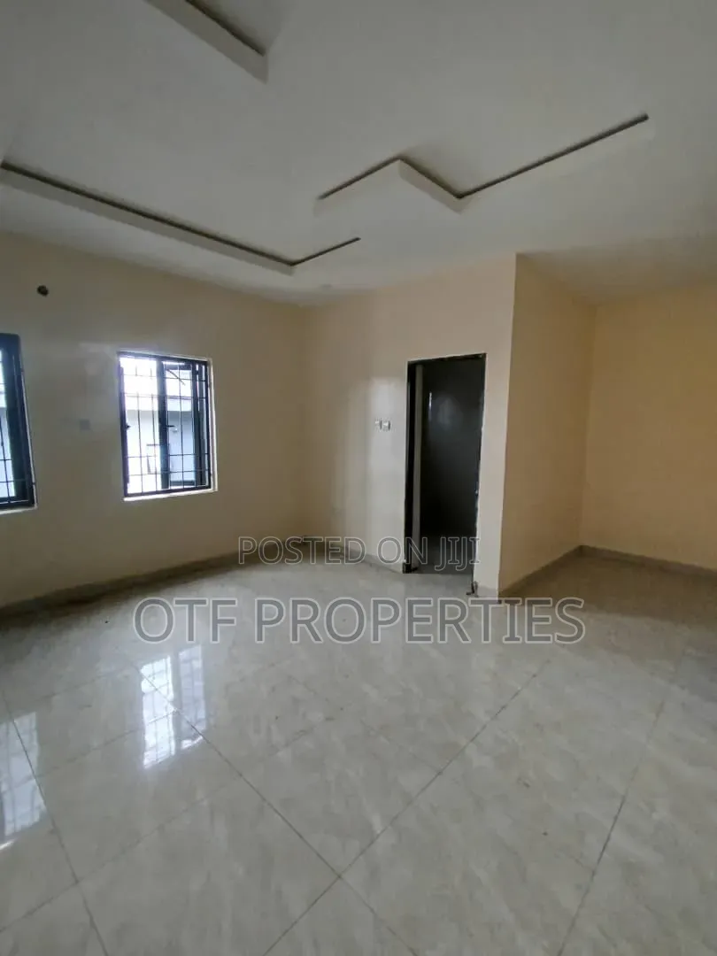 4bdrm Duplex in Fo1, Kubwa for sale