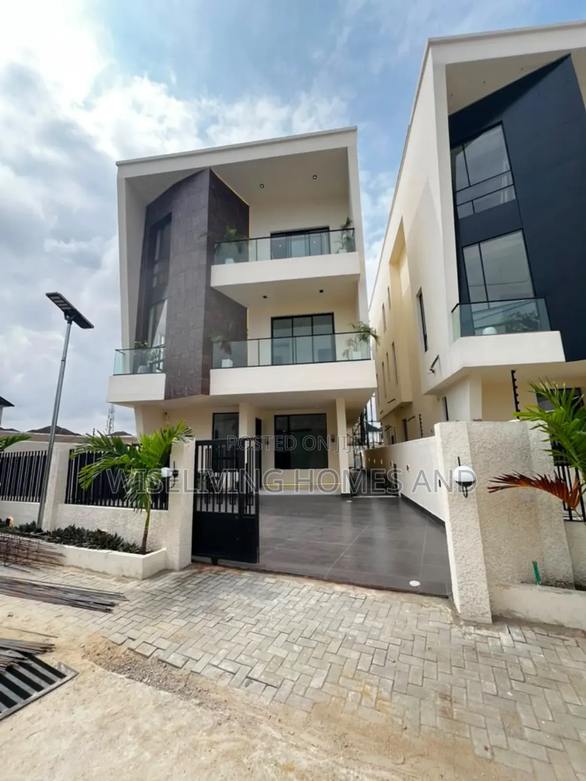 5bdrm Duplex in 2Nd Toll Gate Lekki for sale