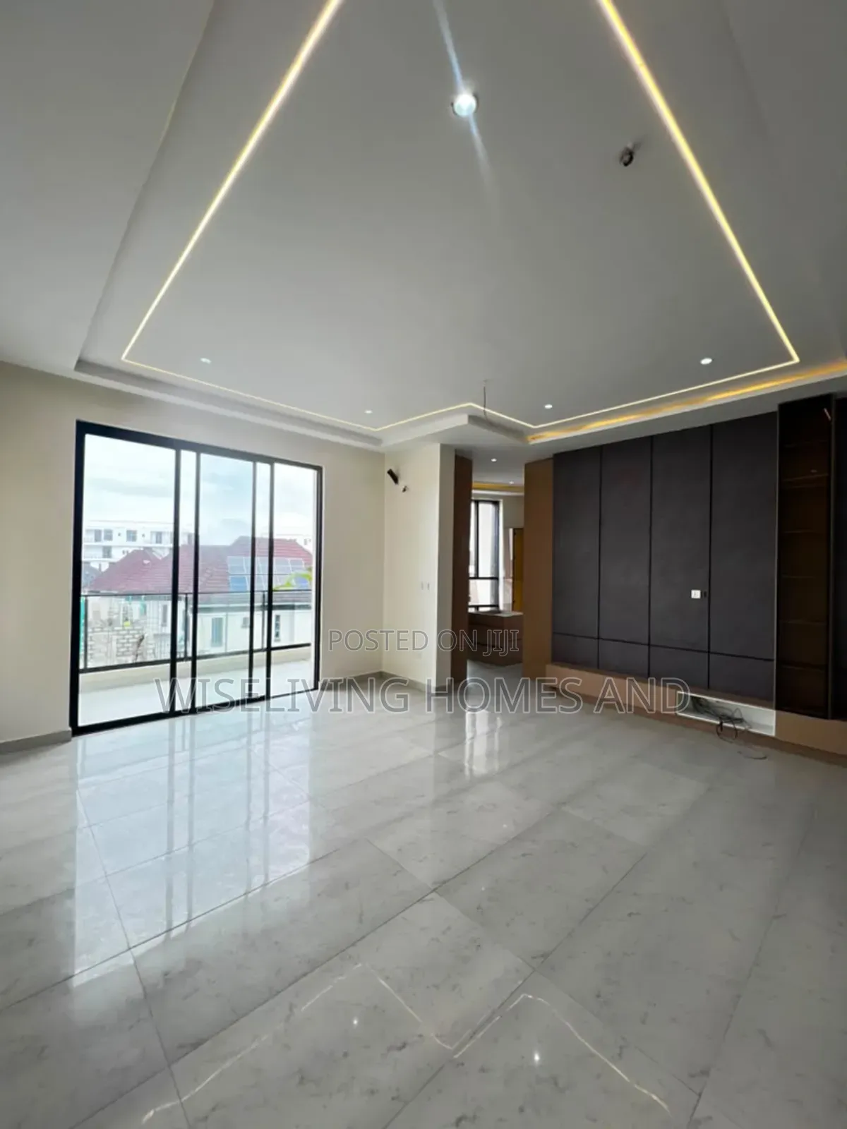 5bdrm Duplex in 2Nd Toll Gate Lekki for sale